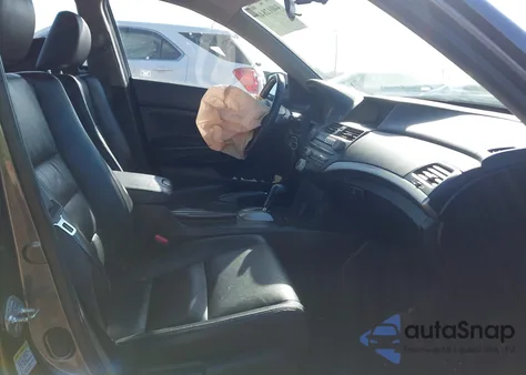 2011 Honda Accord 2.4 Se from USA, damaged, VIN 1HGCP2F68BA041829